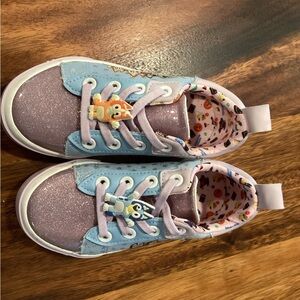 New with tags toddler 9 sneakers bluey.